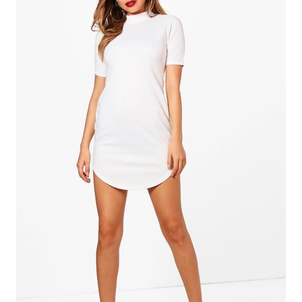 Boohoo NWOT White Mini Dress Size 6 US